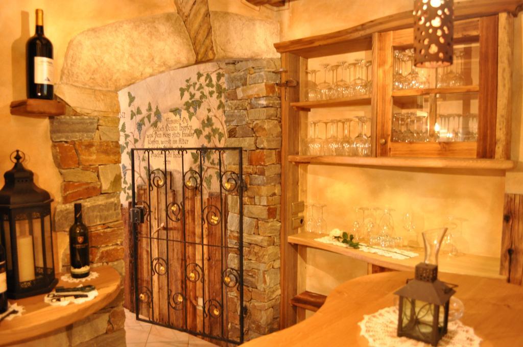 מרנזה Hotel Kristall מראה חיצוני תמונה